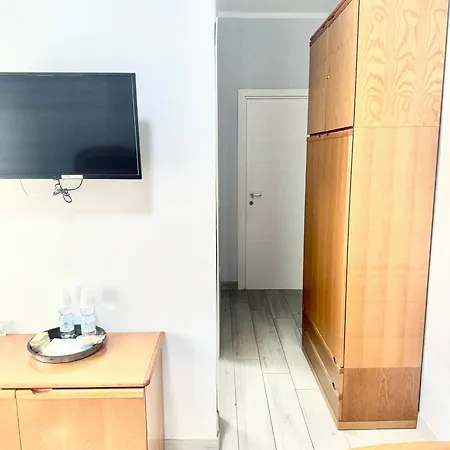 Guest house Afficamere Mattia Mottola 1 *
